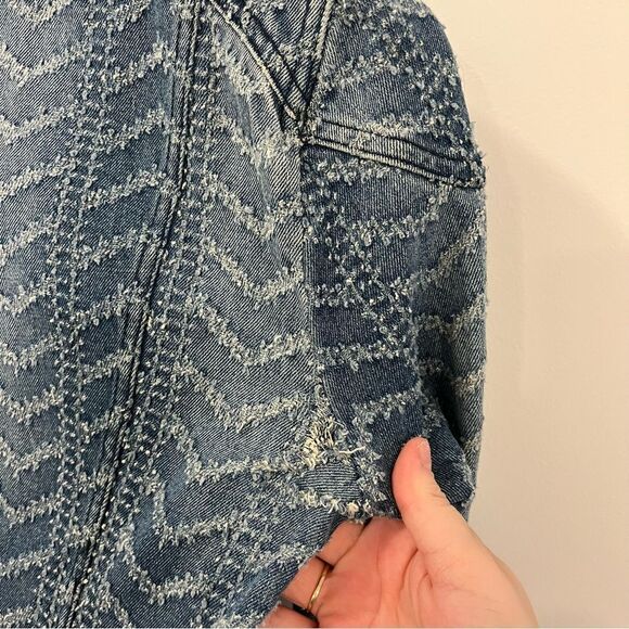Free People Punched Denim Moto Jacket Herringbone
Blue Jean Jacket Size 4 - Picture 9 of 14